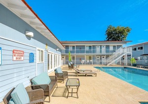 Oak Shores 165 1BD/Ground Floor Unit
