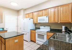 Sandy Toes Suite