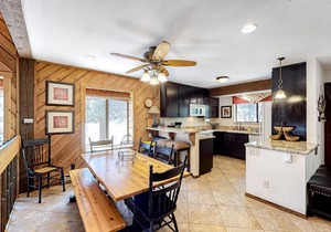 Spacious Condo with Pool & Hot Tub - Close to Huntington Lake & China Peak