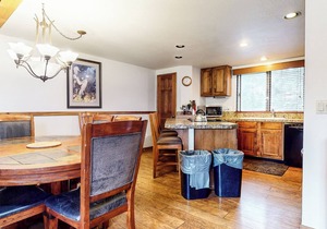 Updated Townhome with Gas Grill, Centrally Located. Pool On-site