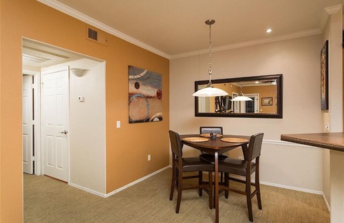 North Scottsdale House | Restful 1 BR by Casago