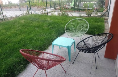 Villepinte Apartment | Room in a shared apartment