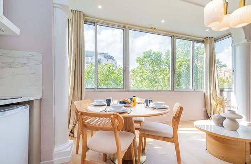 Quartier de la Plaine-de-Monceaux Apartment | Élégant 2 pièces climatisé – Paris 17