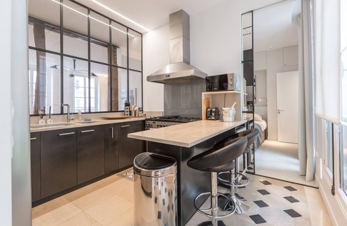 Les Iles Apartment | Île Saint Louis Luxury
