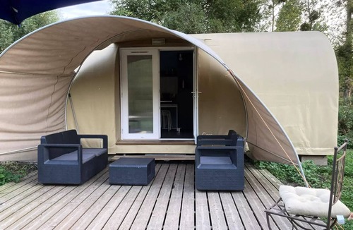 Bresles House | 03-Cocosweet 20 m² (2 bedrooms - 2–4 people) + Beds made + beverage kit for 2–4 people—2 people included in the rate
