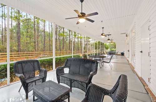 Grand Bay Apartment | 1 Bedroom Apartment at Oak + Fountain - #15