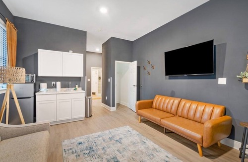 Grand Bay Apartment | 1 bedroom at Oak + Fountain #20