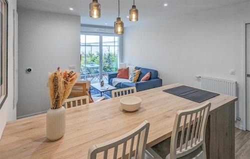 Gagny Apartment | 1 Bedroom Beautiful Apartment In Gagny
