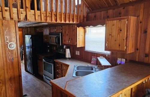 Isle Cabin | 1 bedroom with loft at Appeldoorn's Resort