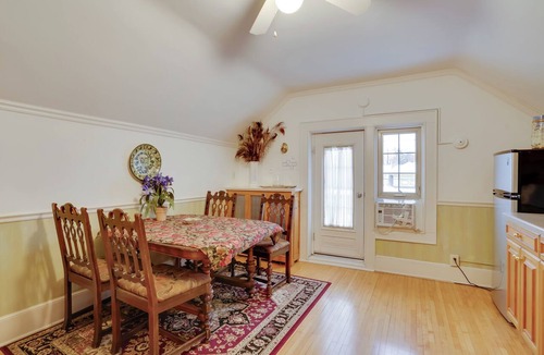 Lowry Hill Apartment | 1 Mi to Downtown: Apt w/Balcony in Minneapolis!