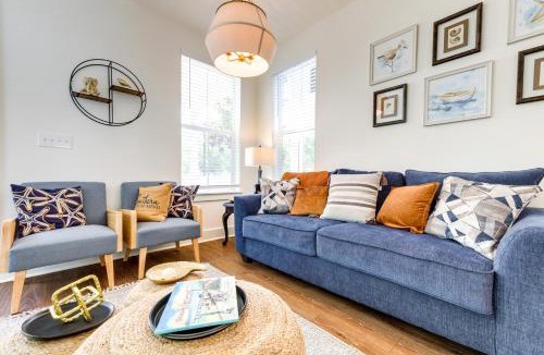 Ocean Springs House | 1 Mi to Downtown: Modern Ocean Springs Cottage