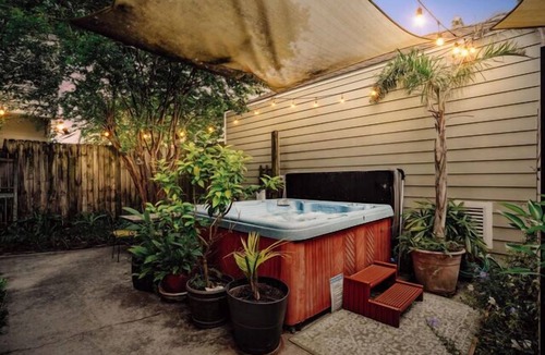 Milan Apartment | 1 Mile to Superdome~Cozy Getaway!