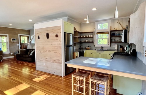 Magnolia House | -10% Last minute special July 24-26…DOG FRIENDLY!
