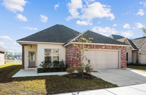 Highlands - Perkins House | 10 min to LSU and Laberge Casino - Brand New Lakefront House Quiet n Safe