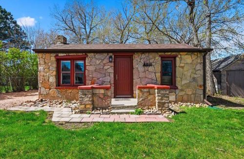 Sturgis House | 100-Year-Old Historic Homestead in Sturgis