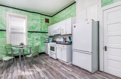 Dubuque Apartment | 1157#2/First floor, King bed, Free parking,