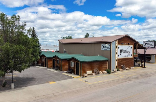 Pinnacles Entrance Badlands Hotel | 12-Hansen Inn & Cabins, Room, Single King, Second Floor, No Pets, No Smoking