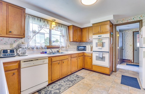 New Lisbon Cottage | 12 Mi to Castle Rock Lake: Serene New Lisbon Home!