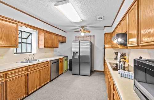 South Baton Rouge House | 15 Min to LSU & Downtown! Oak Hills Place Hideaway