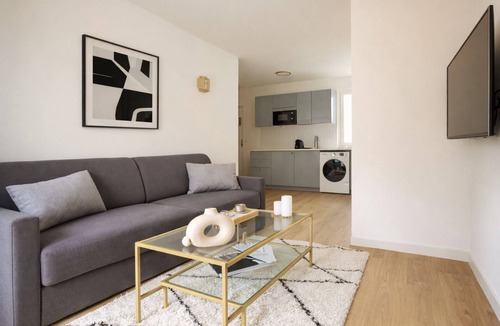 Batignolles Apartment | 1592 Félicité
