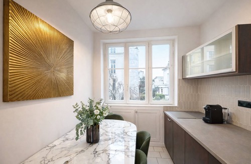 15th Arrondissement Apartment | 1609 CroixNivert