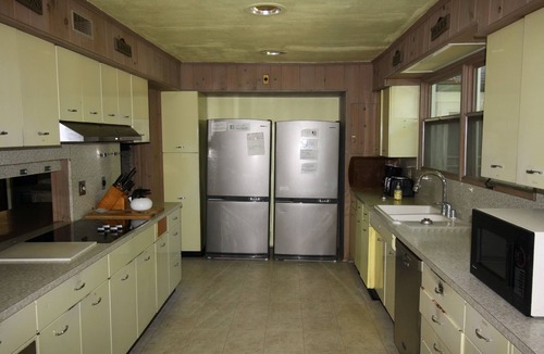 Sister Bay House | 165 feet of Shore Front, Sunset Views! Sleeps 20.