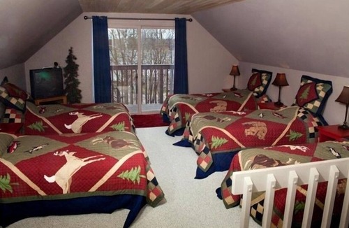 Suring House | 17 Acres of Northwoods Beauty with Direct Access to Trails - Anderson Lake Lodge