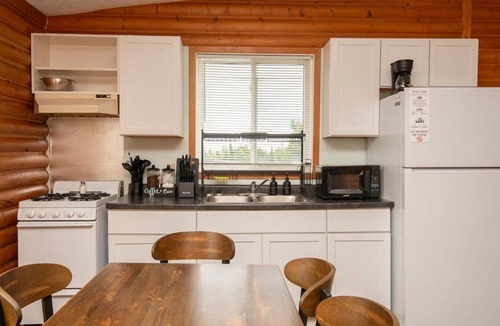 Grand Marais Villa | 1818 Trailside Birch - Cabin 1