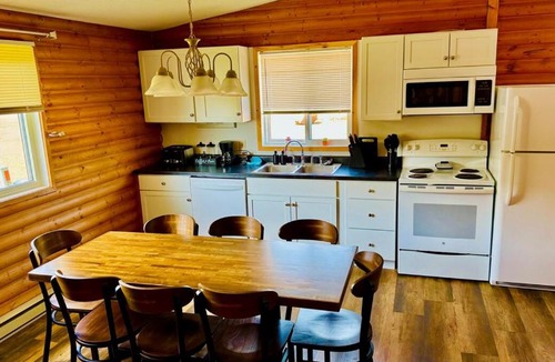 Grand Marais Villa | 1818 Trailside Cedar - Cabin 2