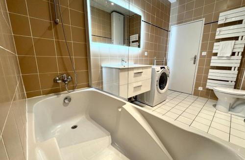 Maisons-Laffitte Apartment | 1min RER A - T2 rénové & tout équipé - 20min Paris