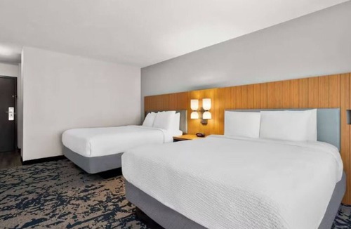 South Baton Rouge Hotel | 2 Baton Rouge StaysNear LSU, Blue Bayou Park, Zoo & Perkins Rowe Shopping
