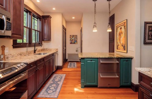 Top of the Hill Apartment | 2-bed 2-bath historic home in Newport, Rhode Island