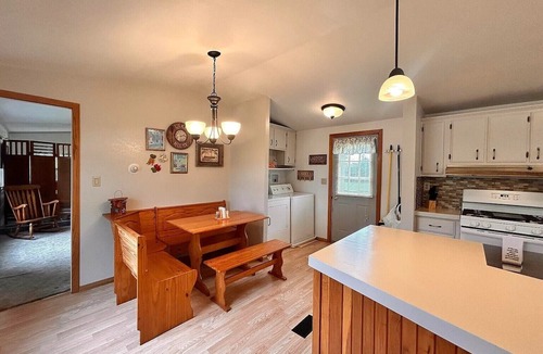 Moravia House | 2-bedroom 2-bathroom mobile home in Antler Acres Lake Rathbun Moravia IA