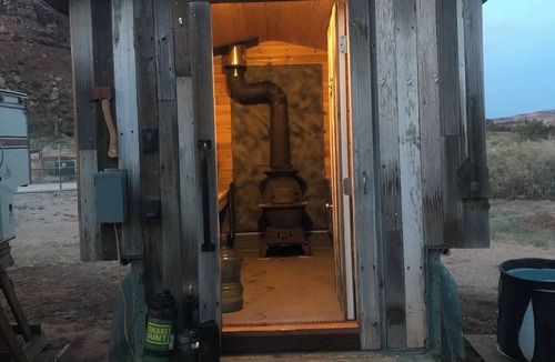 Cane Beds Cottage | 2 bedroom adobe home with AC, WiFi, great views, and new sauna and outdoor tub!