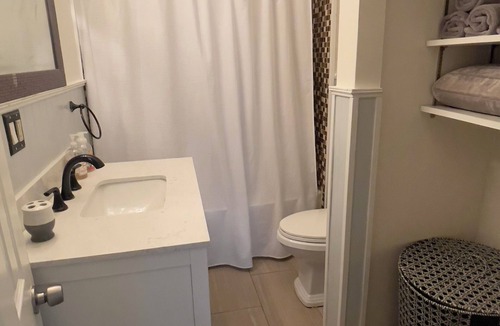 Avon Apartment | 2 bedroom apartment in a convenient location