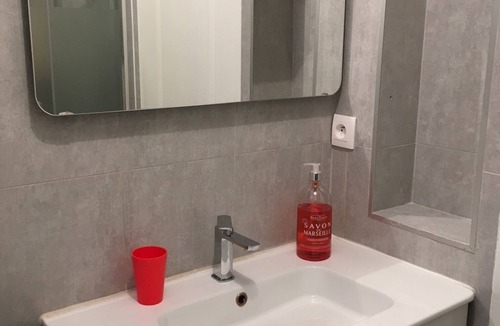 Quartier de Rochechouart Apartment | 2 Bedroom Apartment in Paris