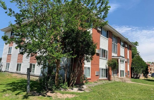 Wenonah Apartment | 2 Bedroom Apartment near airport MOA - Top level