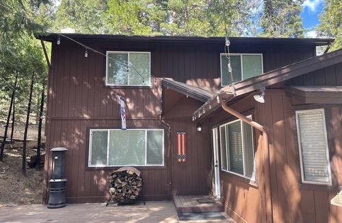 Alta Sierra Cabin | 2 bedroom cabin in the woods near the Alta Sierra Ski Resort