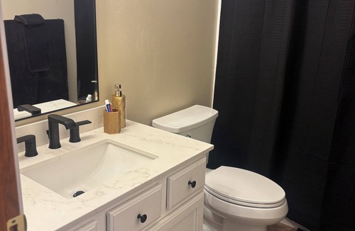 Shakopee Apartment | 2-bedroom corporate apartment in delightful Shakopee with AC comfort