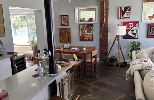 Arundel on the Bay House | 2-bedroom house in nice Annapolis with cool AC breeze