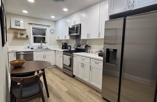 Ventura Apartment | 2 Bedroom Peaceful Executive Ventura Beach Hillside Executive Living
