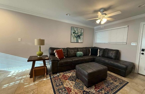 Highlands - Perkins Apartment | 2 bedroom private apt & laundry