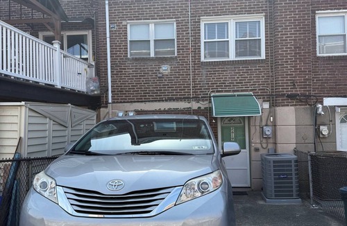 South Philadelphia West Apartment | 2 beds, 1 bath, 1 car private parking NOT sharing 31days & up