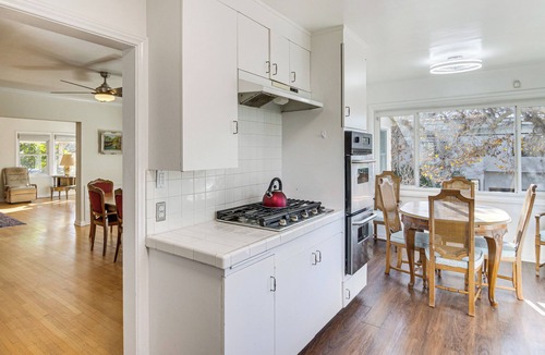 Westwood House | 2 Mi to Rodeo Drive: Ranch-Style Home w/Yard!