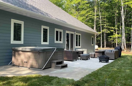 Egg Harbor House | 2 Neighboring Homes Sleep 24 - 8 Bedrooms/10 Baths