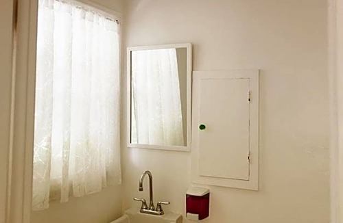 Hollywood Hotel | 2-Star Hotel ∙ Orange Drive Hostel