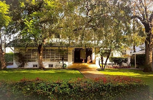 Hollywood Hotel | 2-Star Hotel ∙ Orange Drive Hostel