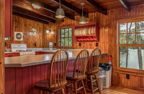 St Germain House | 2 stunning Cabins on Little Saint Germain Lake!