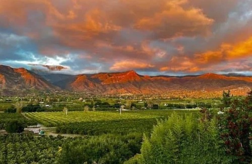 Meiners Oaks House | 20% Off May! 30+ Night Stay Ojai Valley Home