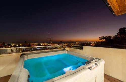 Ventura House | 20% Off May Amazing ReviewsViews Private Hot Tub